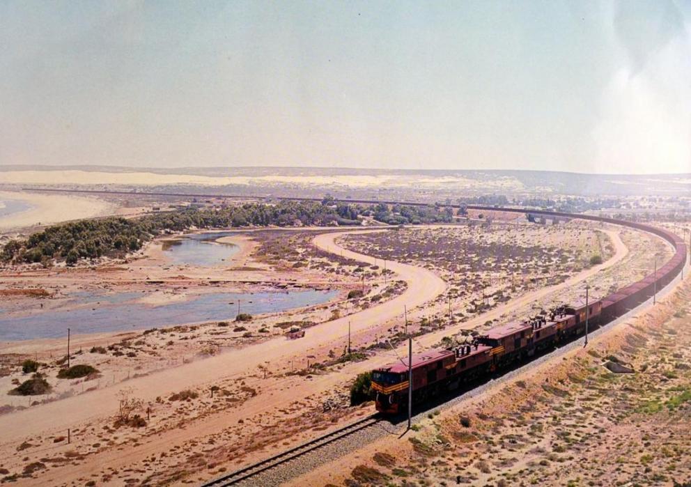 Loaded ore train on the Sishen–Saldanha corridor